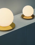 Bola Sphere Table 8