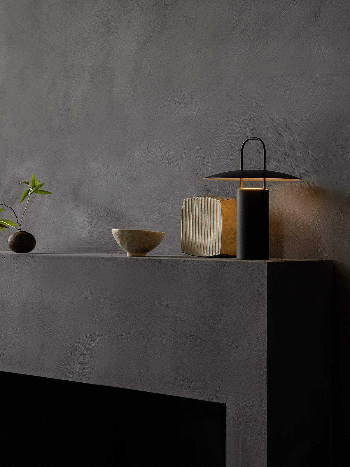 Ray Table Lamp
